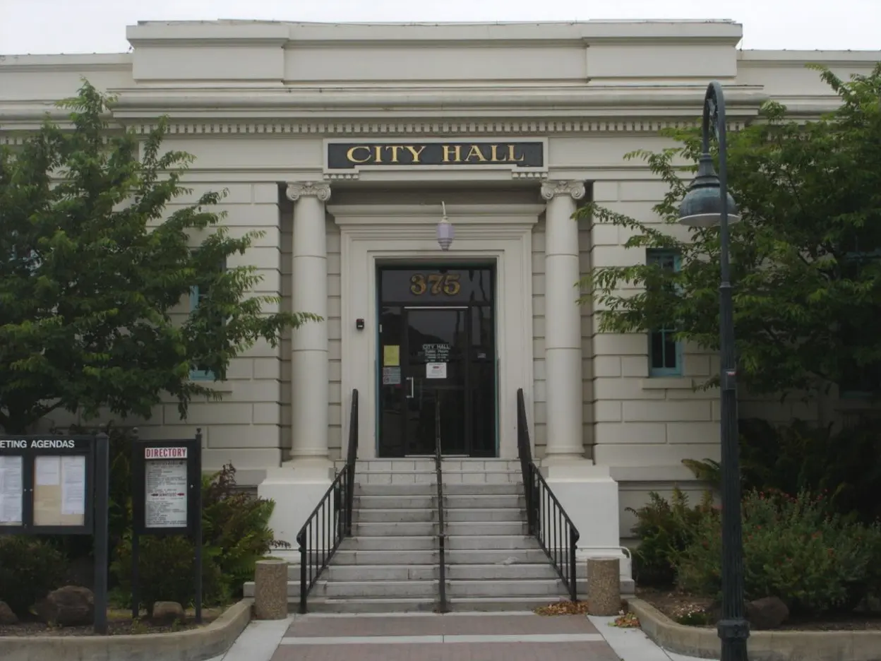 Historic Hollister City Hall entrance on Fifth Street in Hollister, California